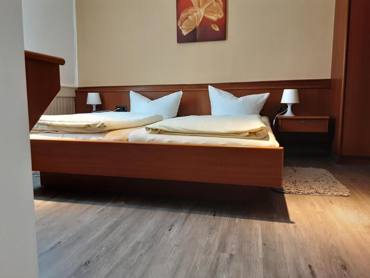 Hotel Gasthof Zur Krone 오버젠트 외부 사진