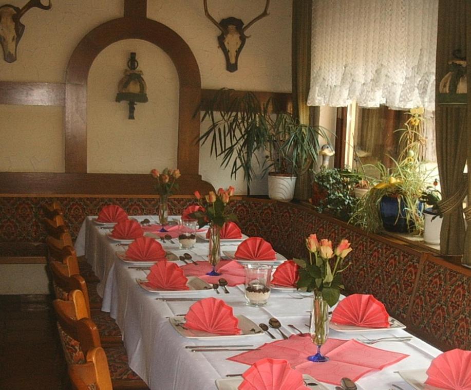 Hotel Gasthof Zur Krone 오버젠트 외부 사진